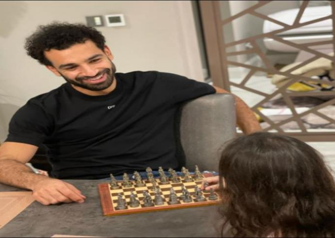 المصنف الأول في الشطرنج يتحدى محمد صلاح